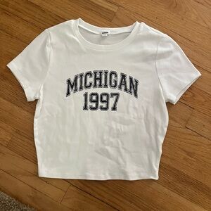 Garage Stormi Tee (Cropped)